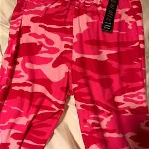 Pink camo leggings